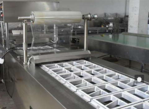 一托三全自動預(yù)制菜灌裝機
